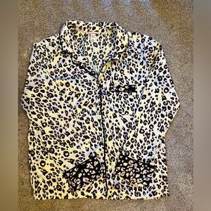 NWOT Victorias Secret Satin PJ set, Small